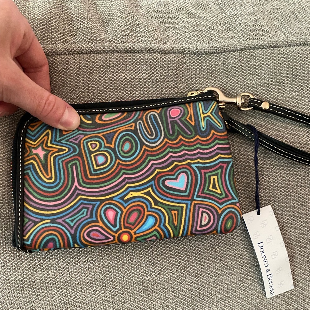 Dooney &Bourke wristlet